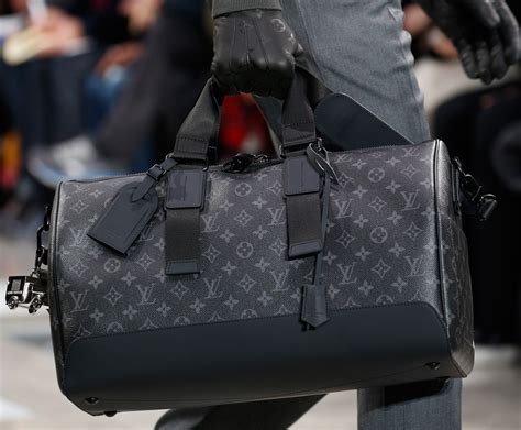 sac homme louis vuitton|louis vuitton male bags.